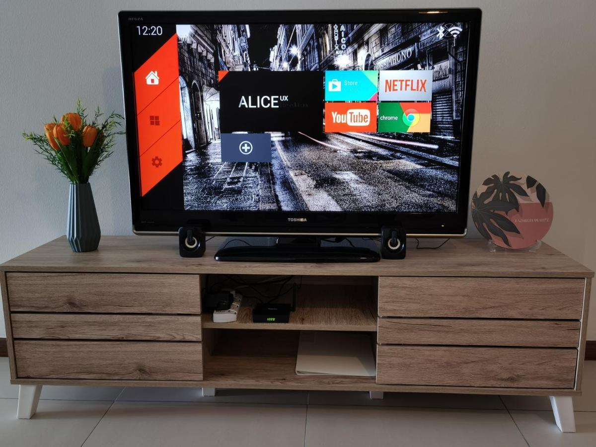Landmark Stunning High Floor Coast View #netflix #fast Wifi Apartment Tanjung Tokong