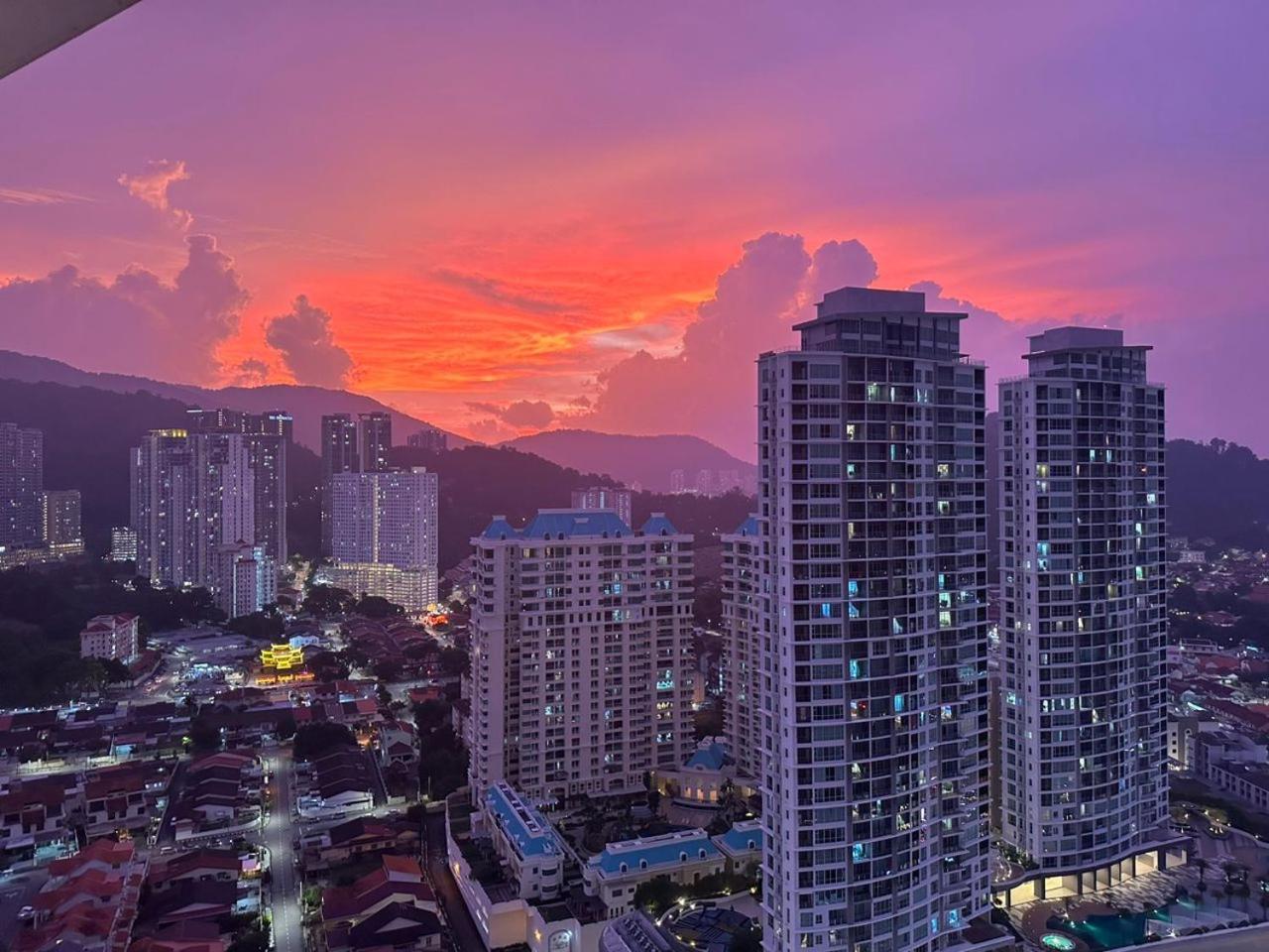 Landmark Stunning High Floor Coast View #netflix #fast Wifi