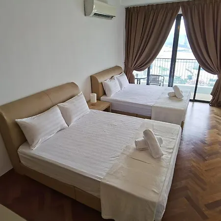 Landmark Stunning High Floor Coast View Studio #Netflix #Fast Wifi Tanjung Tokong Exterior photo