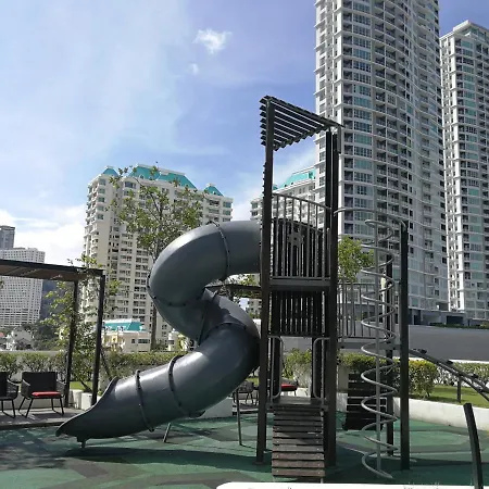 Landmark Stunning High Floor Coast View Studio #Netflix #Fast Wifi Tanjung Tokong Exterior photo