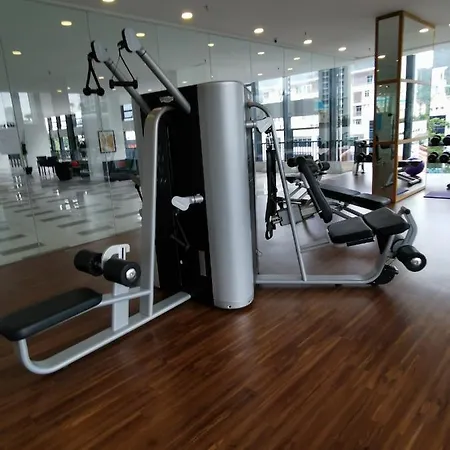 Landmark Stunning High Floor Coast View Studio #Netflix #Fast Wifi Tanjung Tokong Exterior photo