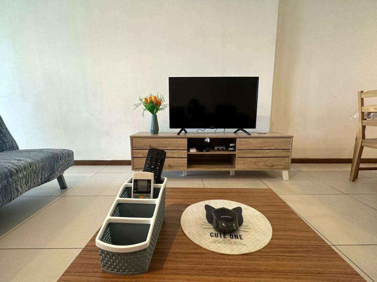 Landmark Stunning High Floor Coast View #netflix #fast Wifi * Tanjung Tokong
